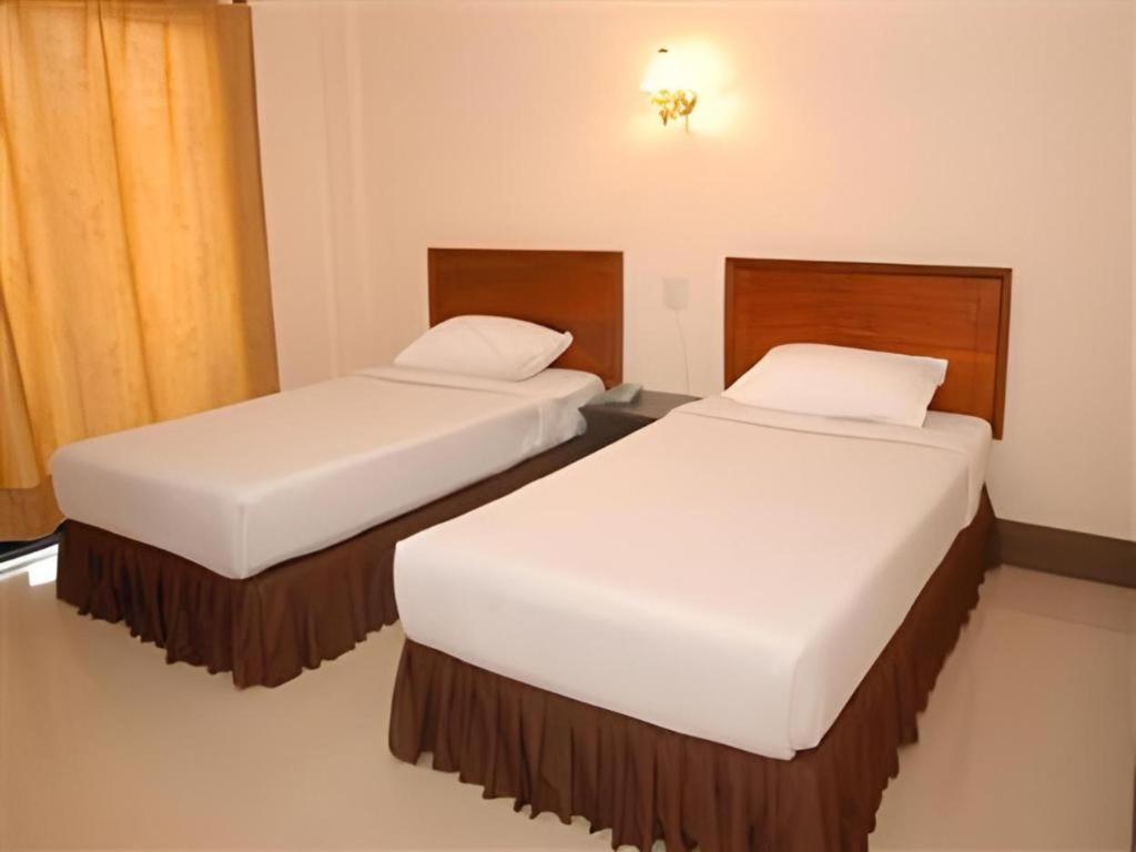 Chaleunehoung Hotel В'єнтьян Екстер'єр фото