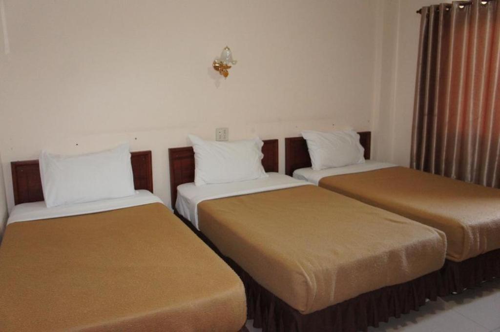 Chaleunehoung Hotel В'єнтьян Екстер'єр фото